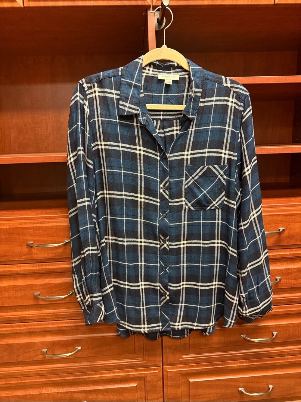 BeachLunchLounge Blue & Black Plaid Buttondown Shirt